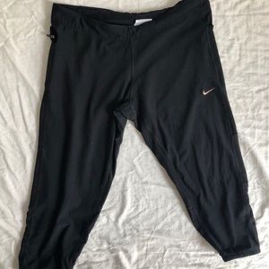 Nike crop leggings